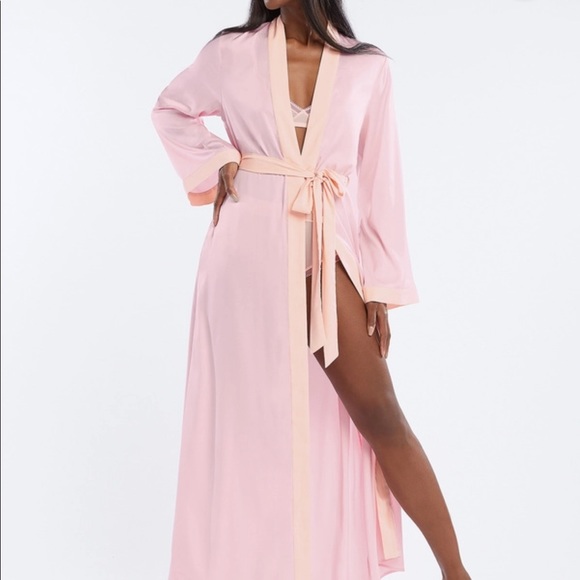 🌟Like New Savage X Fenty Maxi Robe Size XS/S - Picture 2 of 12